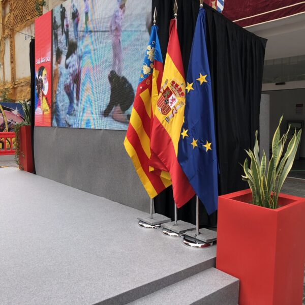 BANDERAS INSTITUCIONALES