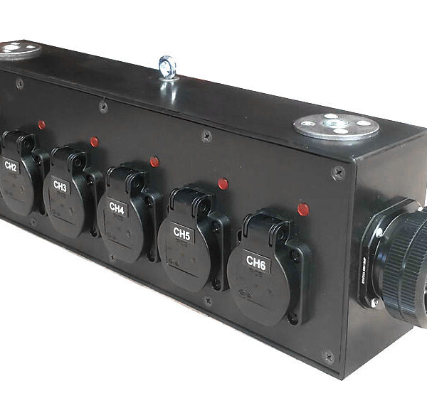 S-BOX BRICK Q Macho Socapex + LOOP a 6x Schuko 16A. M10 CON ENLACE